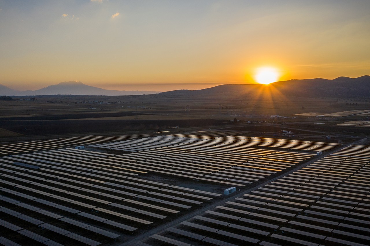 El dia amanece con Energías renovables en mexico